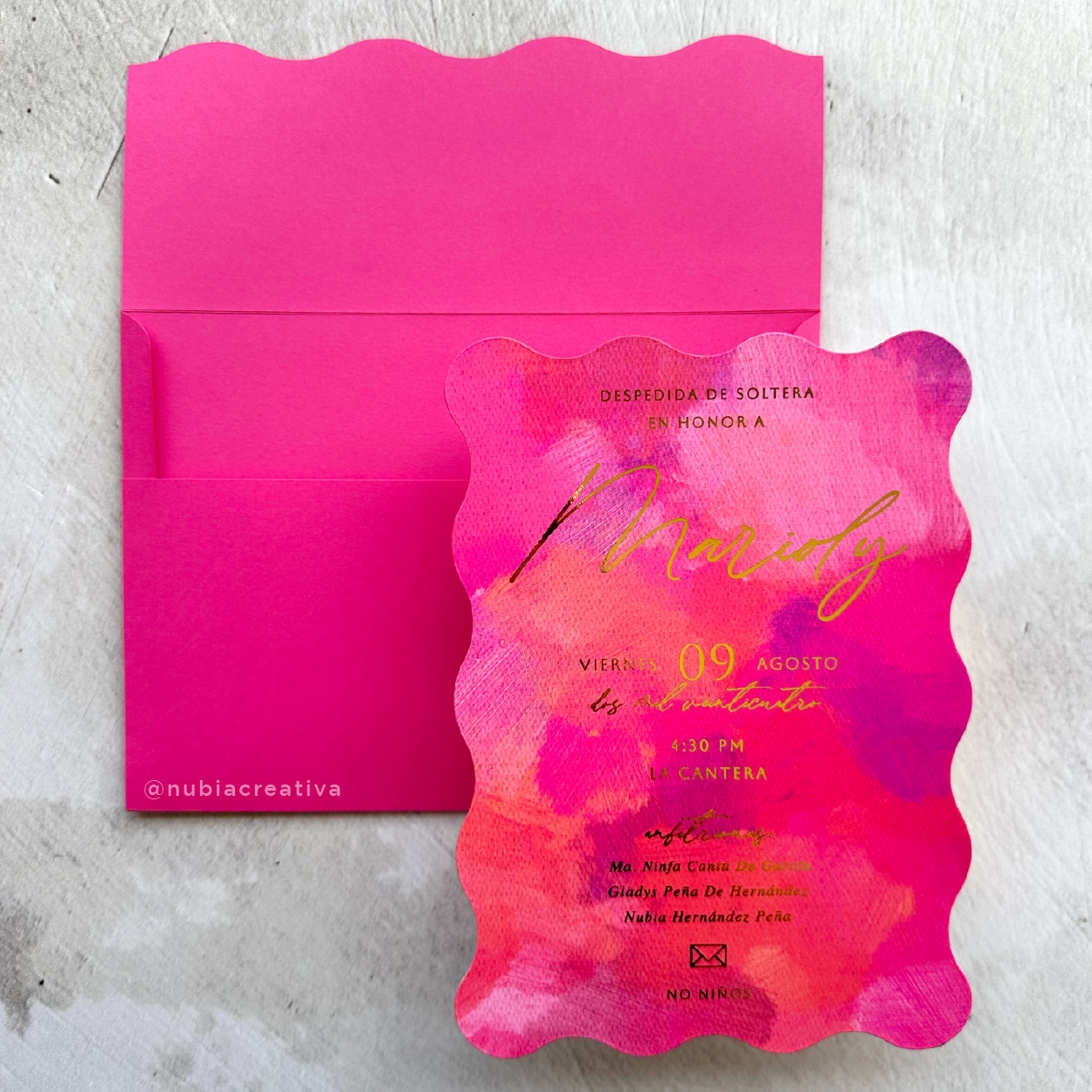 TEMPLATE Invitación Wavy